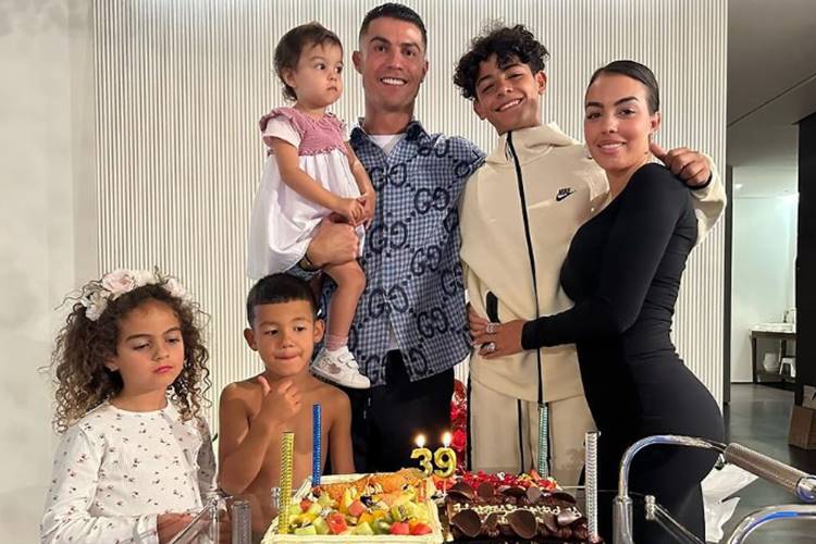 Cristiano Ronaldo com a família